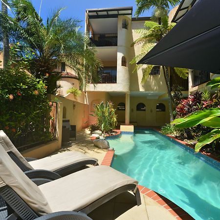Seascape Apartments At Villa San Michele Port Douglas Exteriör bild