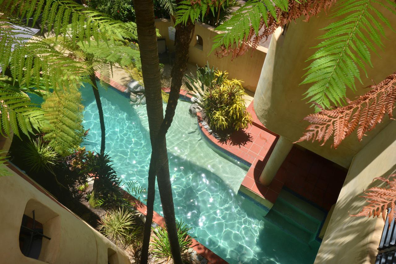 Seascape Apartments At Villa San Michele Port Douglas Exteriör bild