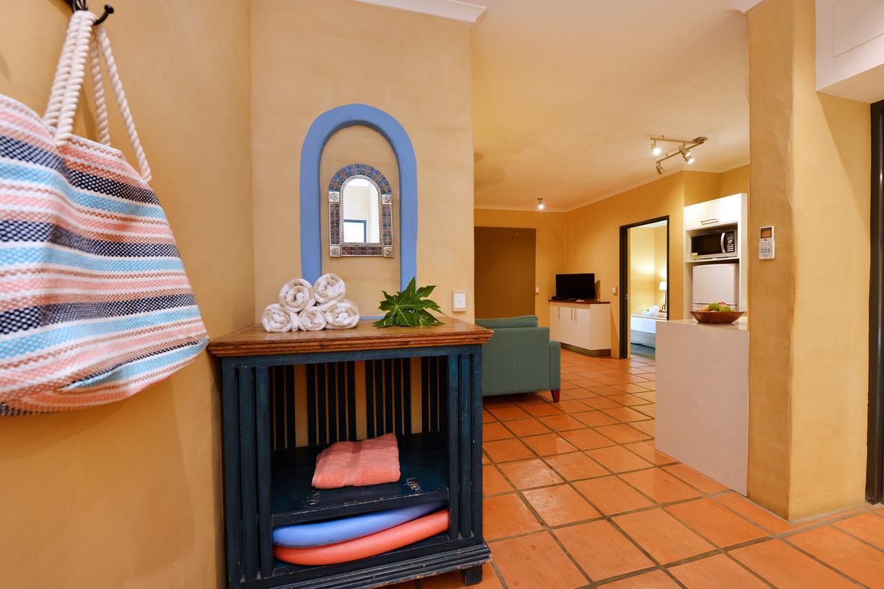 Seascape Apartments At Villa San Michele Port Douglas Exteriör bild