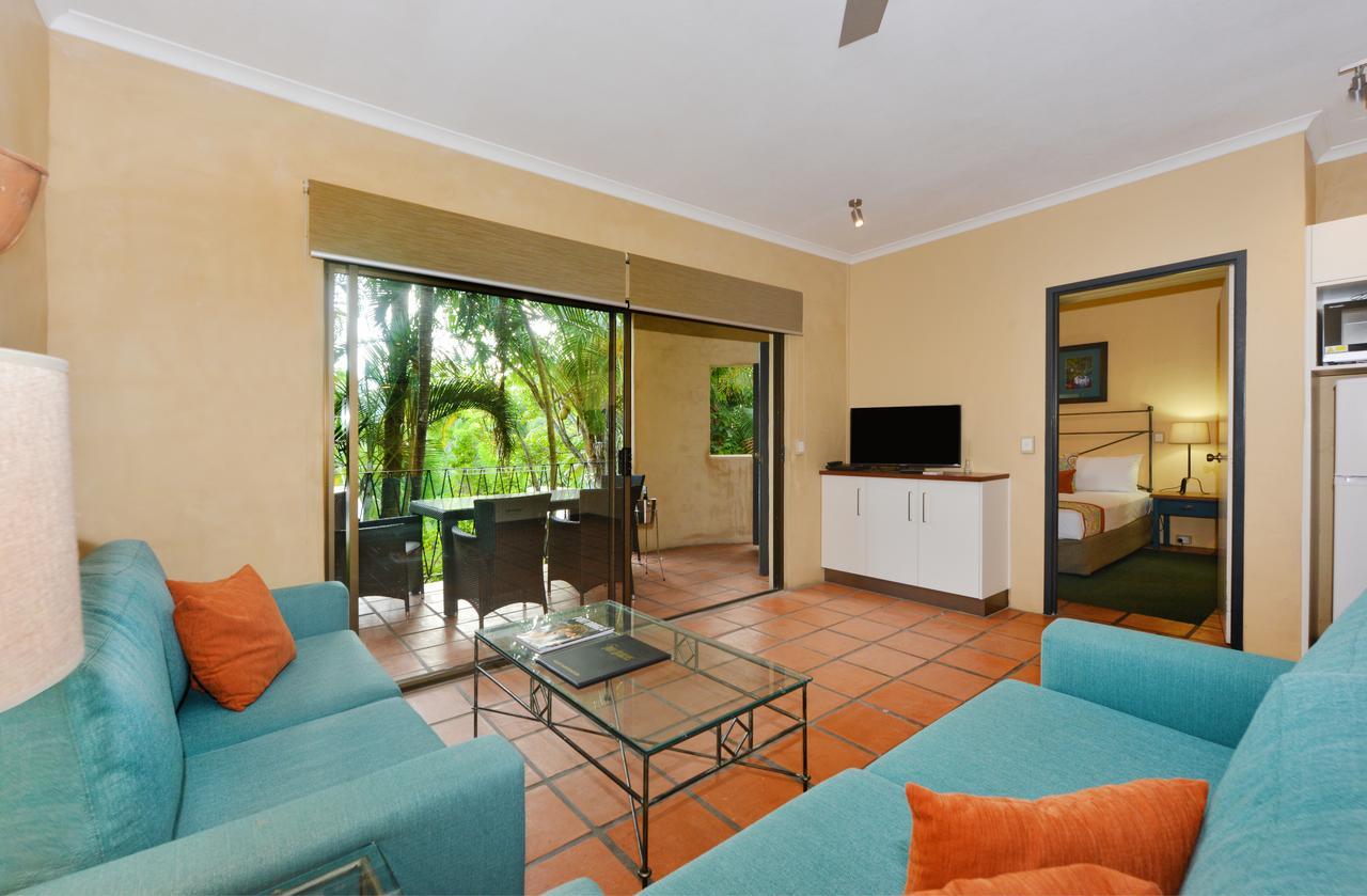 Seascape Apartments At Villa San Michele Port Douglas Exteriör bild